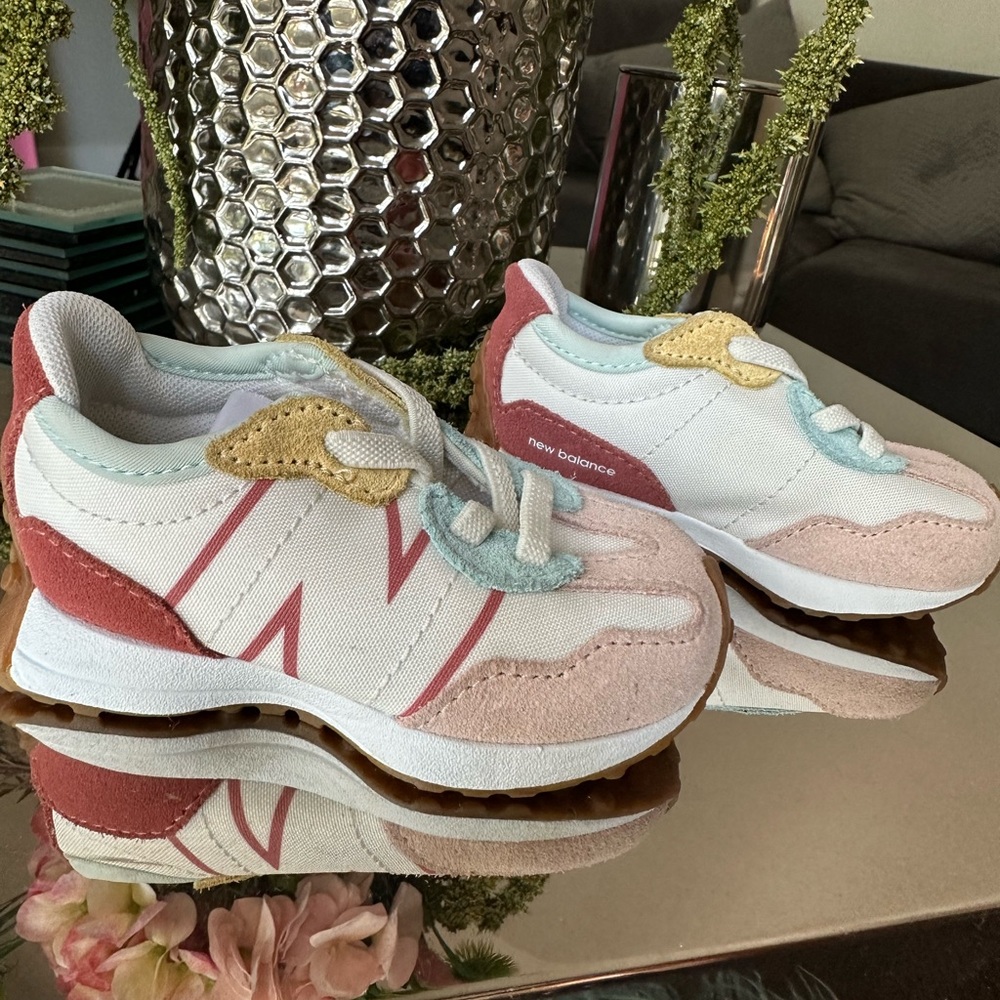 Toddler 327 New Balance Sneakers Girls kids